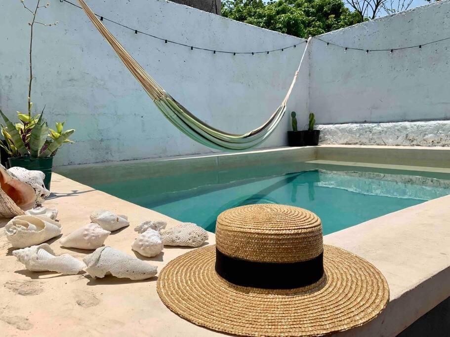 Casita Azul Colonial En El Centro De Merida. Exterior photo